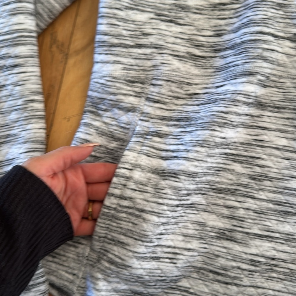 Marmot | Annie Quilted Pullover Sweatshirt | Cowl Neck |  Gray/White/Black | XS - Picture 4 of 8